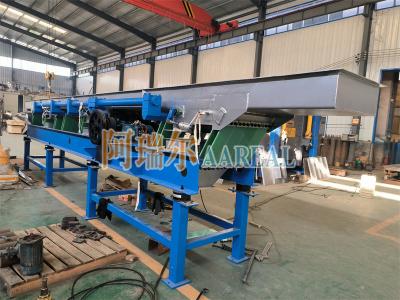 China Long Distance 600mm Width Stainless Steel 304 Leaf Spring Eccentric Balanced Vibratory Conveyor For 25 Tons Per Hour Salt Conveying zu verkaufen