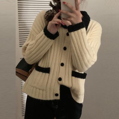 China Anti-pilling College Style Knitted Sweater Long Sleeve Knitted Sweater Color Matching Button Coat Loose Women's Korean Sweater for sale