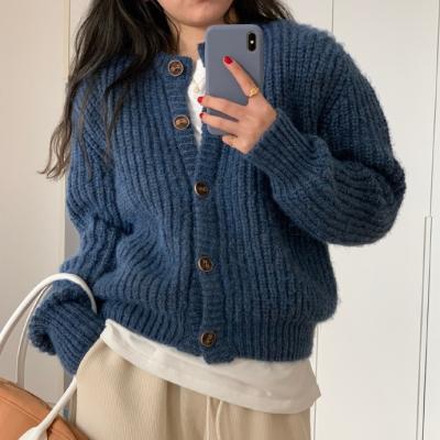 China Custom Knitted Sweater Anti-pilling Long Sleeve Knitted Coat Front Loose Button Women's Korean Cardigan Sweater for sale