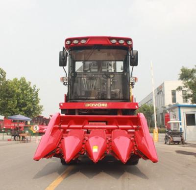 China Agricultural Machinery Boyo 3 Rows Maize Combine Harvester With Cutting And Peeling System for sale