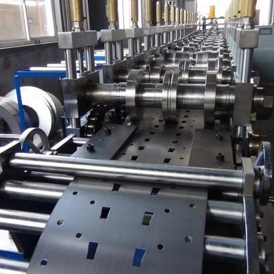 China rechtopstaande planken rolvormmachine display plank kolommen rechtopstaande planken rolvormmachine Te koop