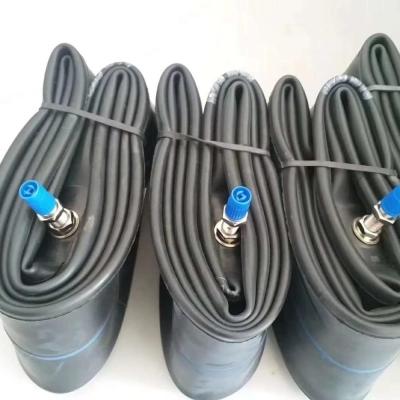 China Een klasse Inner Tube voor 17 inch Verkoop van motorfietsband Bias Radialband Te koop