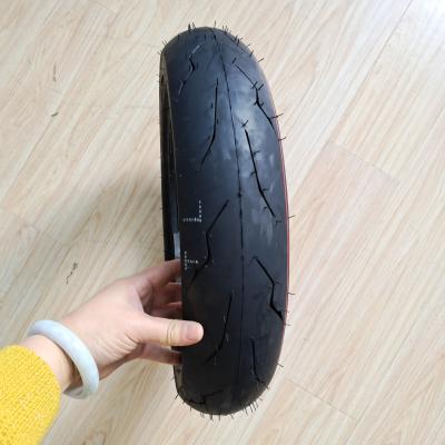 Cina 35%-55% di contenuto di gomma pneumatico per moto 90/90-12 per due ruote moto scooter Pneu De Moto in vendita