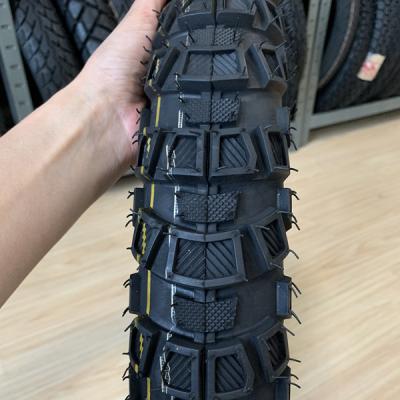 中国 8PR Ply Rating タイヤカッシング バイクタイヤとチューブを販売する 3.00-17 販売のため