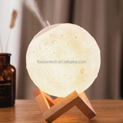 China Creative Car Large 880ml 3D Tank Moon Lamp Light Humidifier with 3 Colors Night Light for sale