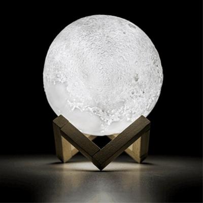 China Modern Cheap Price USB Charging Cable and Wooden Base 5.9inch Moon Light Lamps with Free Shipping and Shipping for Hot Sale for sale