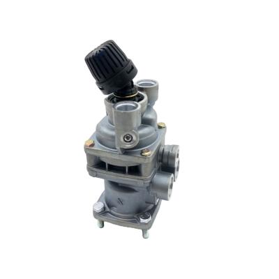 China High Quality European Trucks Foot Brake Valve OEM 4613192740 0044316205 0044314905 For MB-BENZ Truck Parts for sale