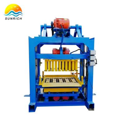 China Semi Automatic Buliding Construction QTJ4-40 Block Making Machine Makes Hollow Solid Interlocking Paver Bricks for sale