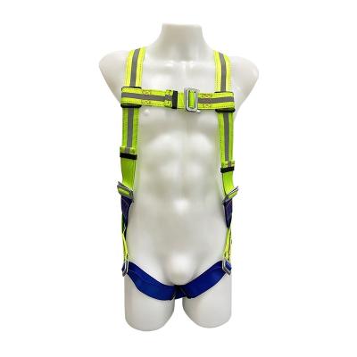 Cina High Strength Personal Reflective Mountain Rock Full Body Safety Webbing Access Roof Construction Body Climbing Safety Harness in vendita