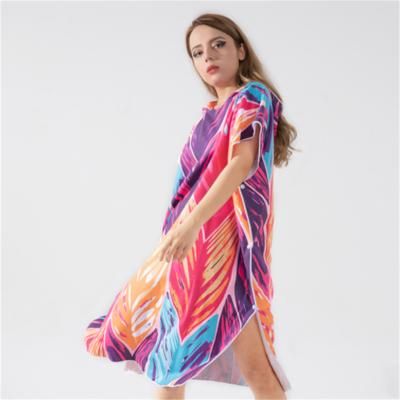 China Custom Print Robe Custom Print Robe Lightweight Portable Beach Pool Towel Surf Changing Poncho QUICK DRY With Hood for sale