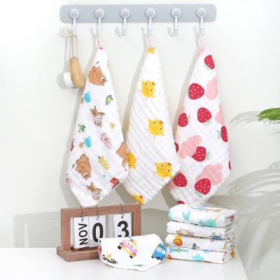 China 2 Layers Anti-Static 4 Layers Muslin Cotton Square Baby Towels And Face Washcloth Soft Touch Newborn Baby Muslin Cloth for sale