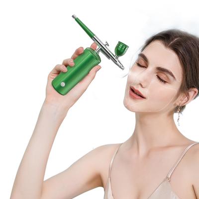 China Skin Rejuvenation Nano Spray High Pressure Home Usge Mini Oxygen Gun Moisture Water Oxygen Injection Airbrush Device for sale