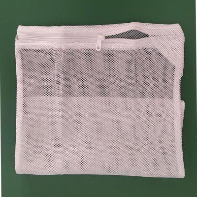 China Factory Wholesale Daily Mesh Laundry Wash Bag 31*34 cm Washable Recycle Use White 100% Nylon Wash Bag With Zipper For Women for sale