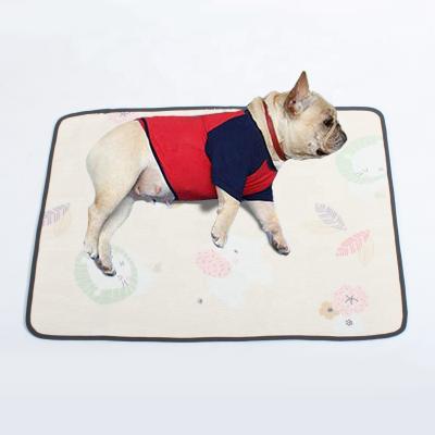 China Breathable Safe Summer Ice Pad Dog Car Bed Playing Protective Washable Soft Portable Foldable Mat Pet Dog Cooling Mat for sale