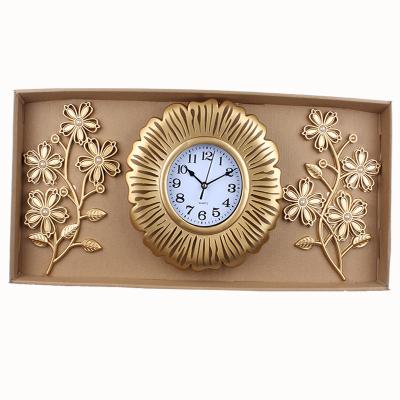 China Antique style promotion home hot sale plastic decoration set of three pieces of wall clock for sale