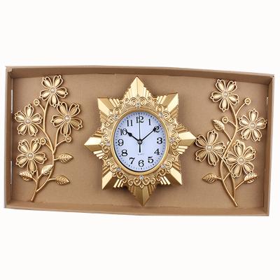 China Antique style promotion home border hot selling plastic decoration set of three pieces of wall clock for sale