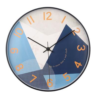 China Silent 12inch Style Frame Antique Plastic Wall Clock For Living Room Decoration for sale