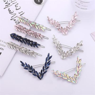 China Lady Elegant High Quality Alloy Simple V Hairpin Soft Hits Hairpin Crystal Leaf Clip Wholesale for sale