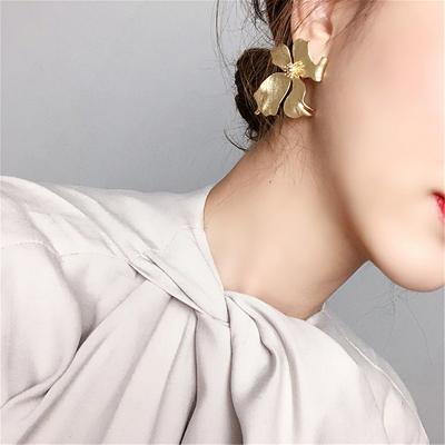 China Trendy Korean Mixed Cute Hoop Earrings Wholesale Circle Earrings Girls Fashion Women Acrylic Accessory for sale