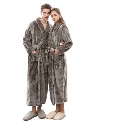 China Luxurious Men's Shawl Collar Flannel Bathrobe Long Robe Plush Bathrobe Warm Thermal Men's Fleece Long Robe for sale