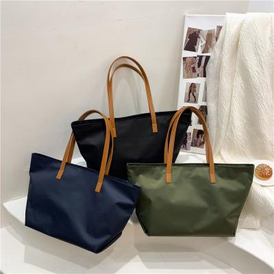 China Custom Fashion Army Green Bags Large Size Waterproof Nylon Tote Shoulder Bag For Women Tote Bag With Zipper for sale