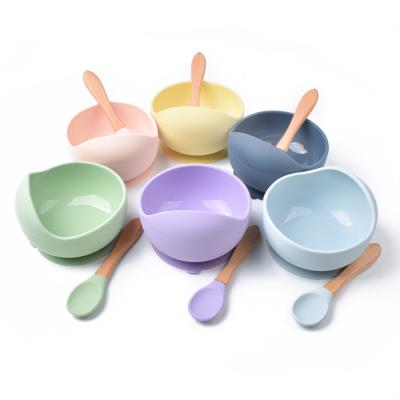 China Suction Suction Cup Silicone Suction Cup Durable Microwave Safe Slip Resistant Rubber Feeding Bowl Set With Wooden Spoon for sale