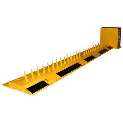 China Thorn spikes vehicle impact tire killer Tyre Spike Barrier PY security Hot Dipped Galvanized en venta