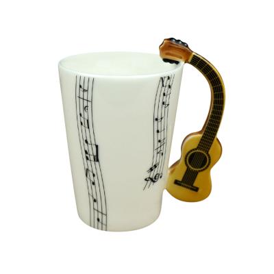 China Disposable Hand-Painting Guitar Musical Instrument Ceramic Handle Tarpul Mug for Music Lover for sale