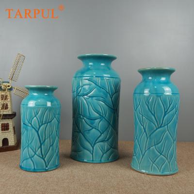 China Wholesale Glazed Minimalist Tarpul Vintage Style Ornaments Branches Root Embossed Blue Ceramic Round Lid Vase for sale