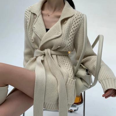 China Anti-wrinkle 2021 winter new fashion Korean version of sweater quality cashmere wool thick cardigan for sale