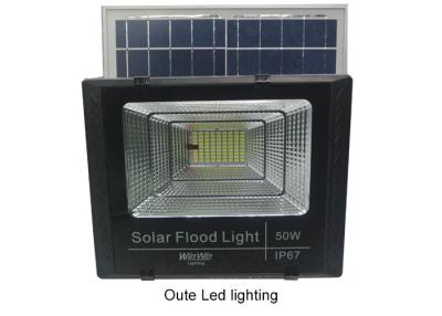 China Luces al aire libre accionadas solares impermeables, luces de inundación solares comerciales 100W en venta