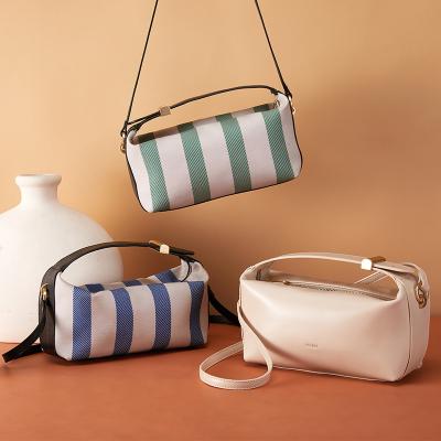 China 2021 other bag women's lunch portable messenger bag new solid color simple fashion simple striped style for sale