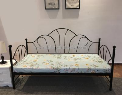 China Single Day Bed Simple Design Metal Couch Bed Sofa Bed Steel Frame for sale