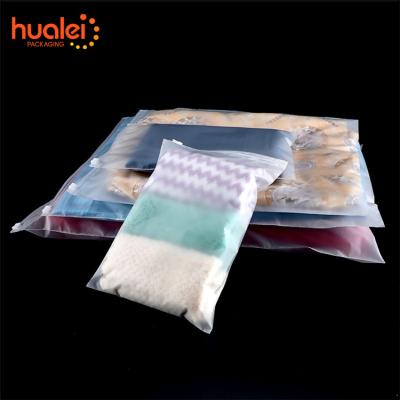 China Wholesale Luxury Custom Plastic Bag Recyclable Clothes Zipper Bag Clothing Storage Zipper Bag for sale