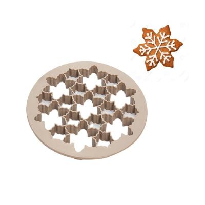 China Sustainable Plastic Cookie Tools Christmas Xmas Snowflake Biscuit Gingerbread Flower Cookie Cutter for sale