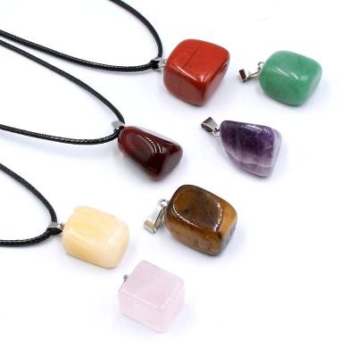 China Fashion Wholesale Natural Rose Quartz Crystal Healing Necklace Jade Stone Pendant Necklace Pendant Irregular Natural for sale