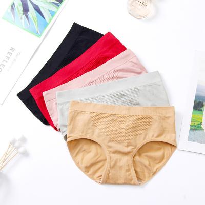 China Antibacterial Japanese Midwaist Underwear Breathable Super Comfortable Honeycomb Hole Cotton Briefs Wholesale Manufacturers for sale