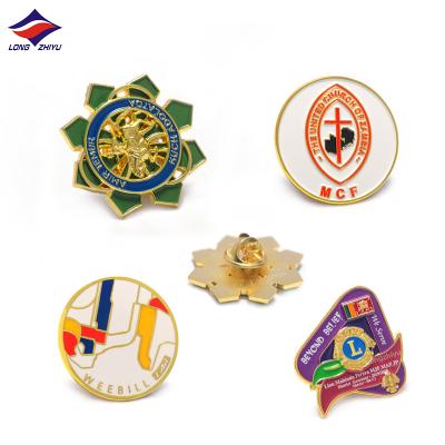 China Vivid USA Longzhiyu Enamel Custom Made Letter Anime Pin Pin Lapel Pins Premium Vivid Badge for sale