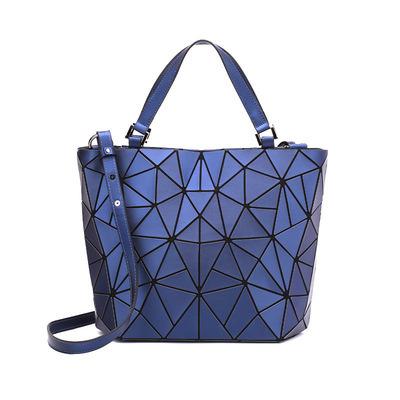 China Classic Professional Manufacturing Large Capacity Ladies Fashion Solid Color Handbags Ladies Rhombus Handbags for sale