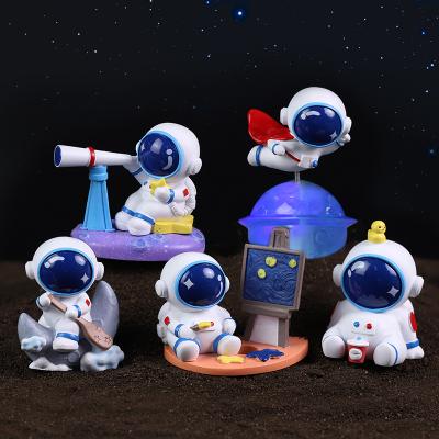 China Luxury Blind Creative Astronaut Box Astronaut Handmade Home Office Decoration for sale