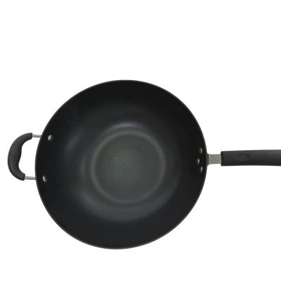 China Vielseitige Bratpfanne-chinesischer Wok des Roheisen-12Inch mit hitzebeständigem Griff zu verkaufen