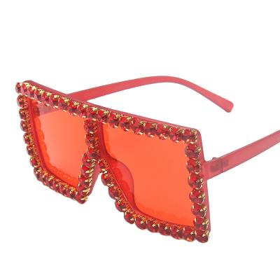 China Oversized Wholesale Bling Diamond Luxury Sunglasses 2021 Latest Fashion Sunglasses New Arrival Design for sale