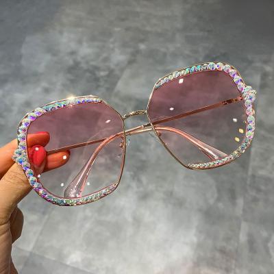 China Fashion Sunglasses 2021 Hot Selling Personal Women Bling Sunglasses Vintage Sunglasses for sale