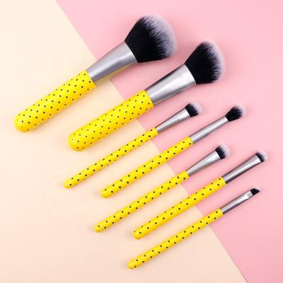 China Durable Fashion Makeup Brush Set Wholesale Private Label Custom Packaging Professional Yellow Face Eye Makeup Brush Set for sale