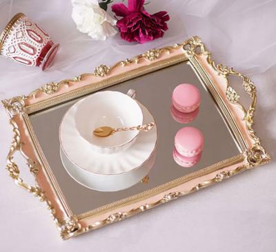 China Custom Europe Luxury Royal Style Hotel Resin Mirror Gold Serving Tray For Wedding Decoration for sale