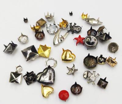 China New fashion 4 metal crotch rivet metal cap studs bead 4claw spike for bag shoes garmentcap for sale