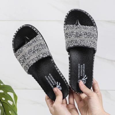 China New Arrival Women's Waterproof Non-slip Sandals Thick Rhinestone Luxcury Slippers For Girls for sale