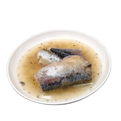 China Canned Jack Pacific Mackerel Fish In Vegetable Oil 24X425g 8X425 Grams for sale