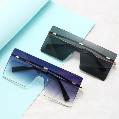 China Fashion sunglasses 2021 summer arrival fashion lady sunglasses glass many colors can supply in stock for sale