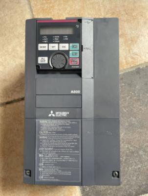 China Mitsubishi FR-A820 Inversor de frecuencia eléctrica Mitsubishi 6.7Kva Salida 3.7Kw Capacidad del motor en venta